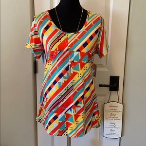 Large LuLaRoe Classic T